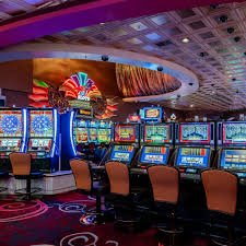 Koleksi permainan slot dan live casino meongwin